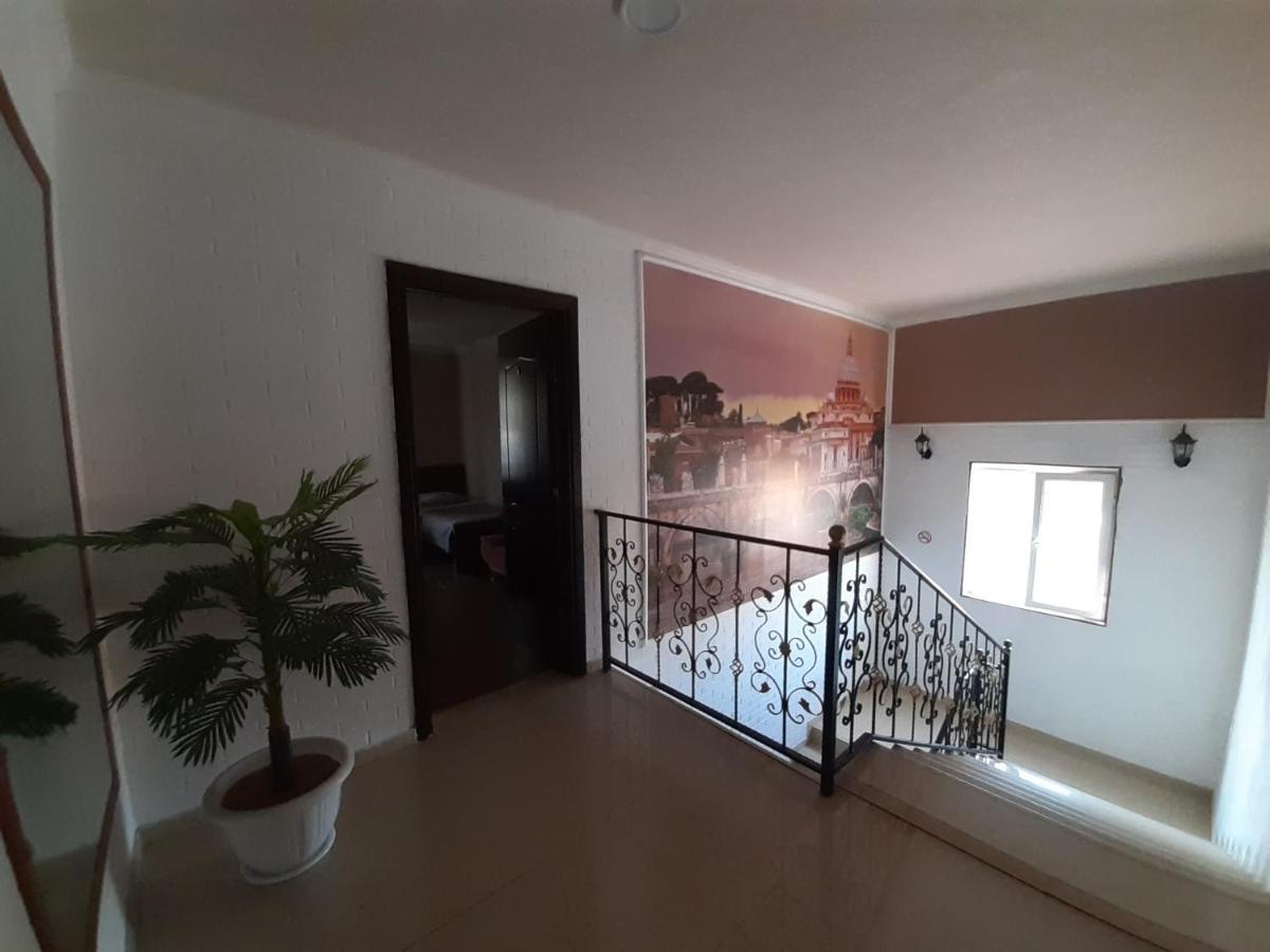 Hotel Selika Rustavi  Buitenkant foto