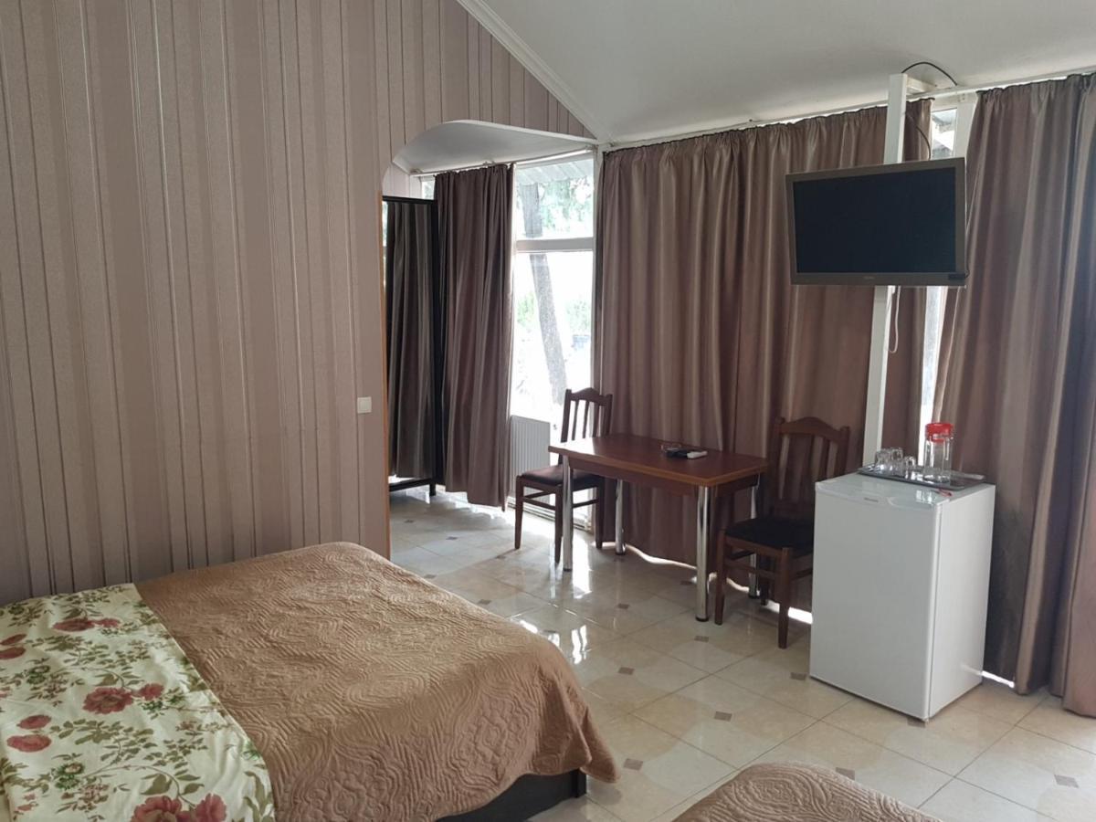 Hotel Selika Rustavi  Buitenkant foto