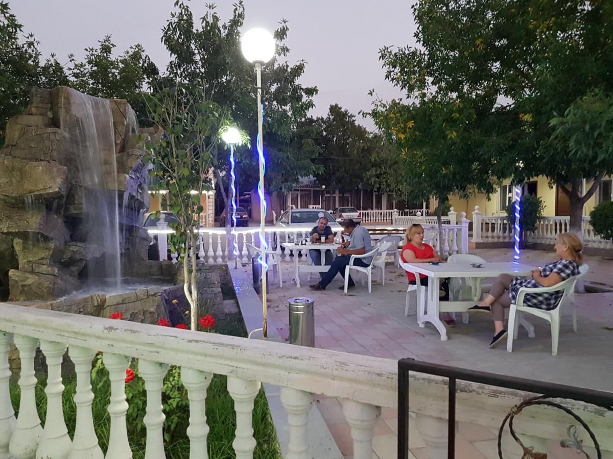 Hotel Selika Rustavi  Buitenkant foto