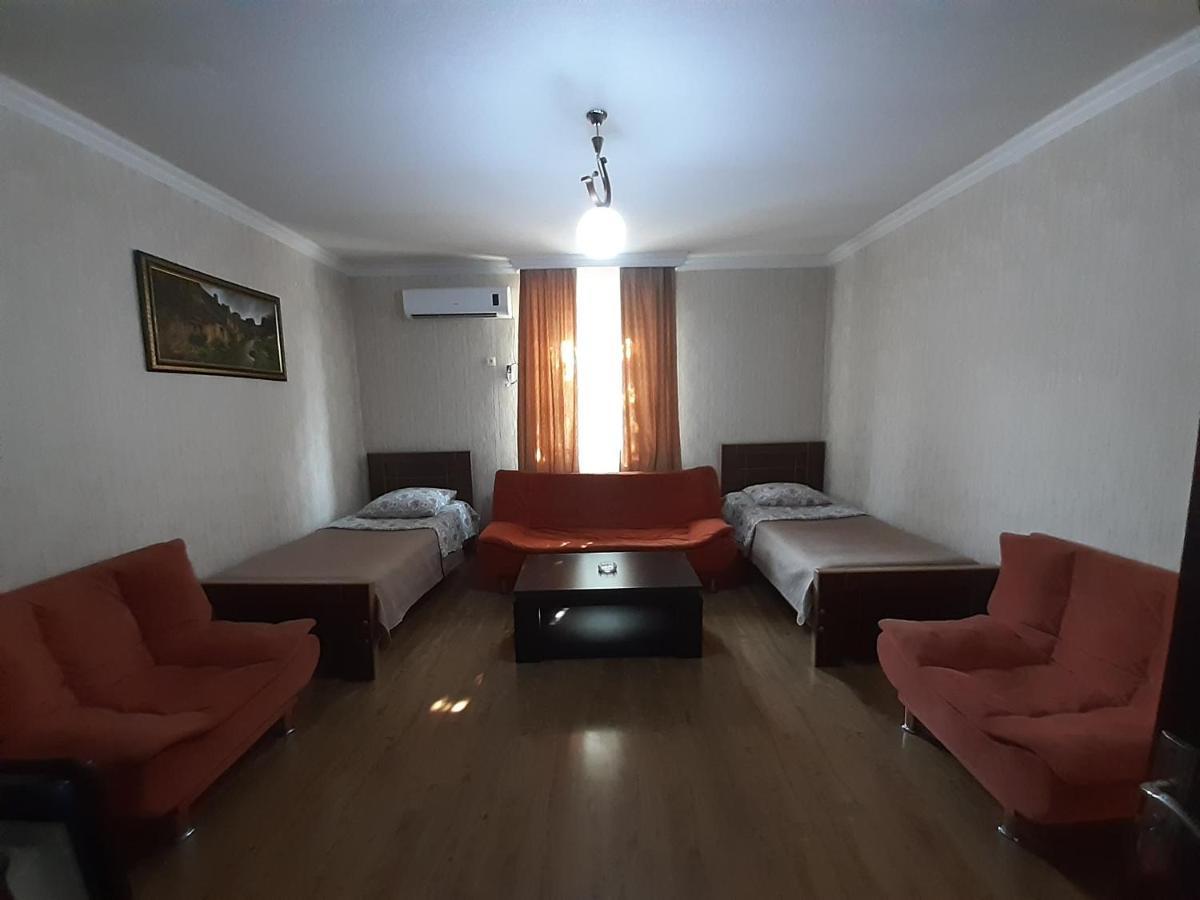 Hotel Selika Rustavi  Buitenkant foto